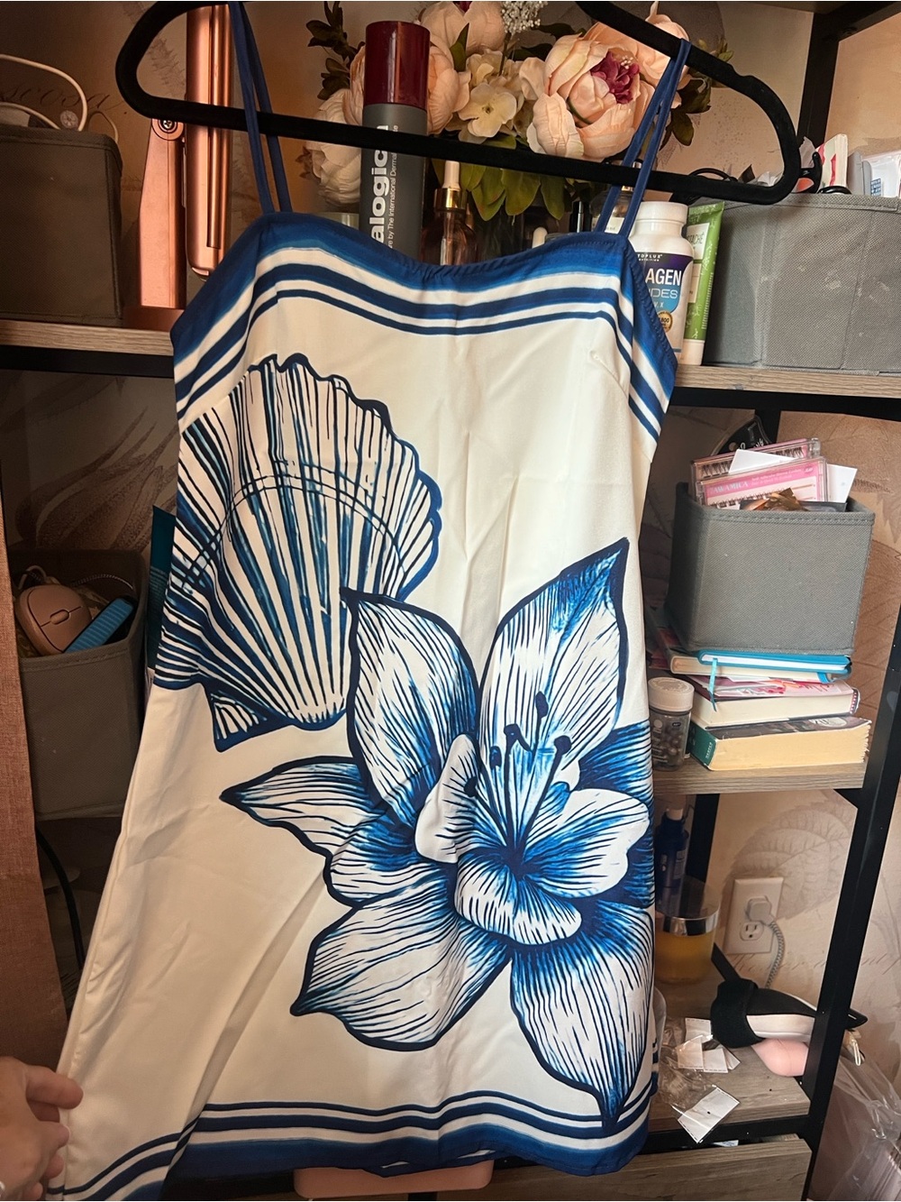 Beautiful colbalt blue and cream minidress with blue straps and zipper in back.